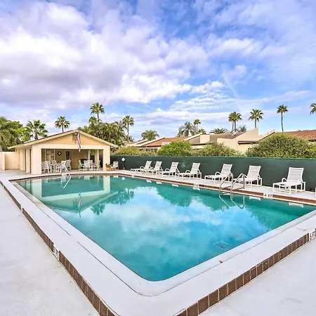 Satellite Beach Townhome With Patios 2 Mi To Beach